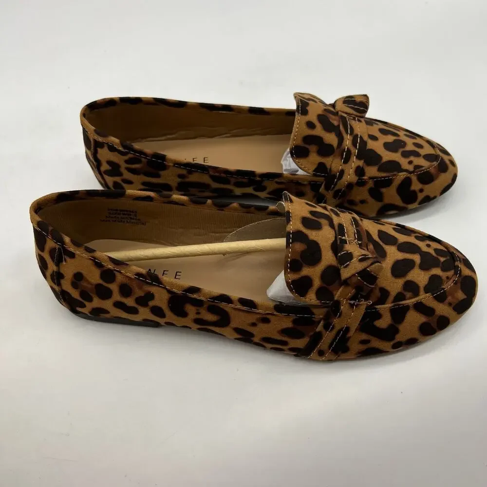 Journee Collection Women Casual Flat Slip On Closed Toe Leopard Print Size 9